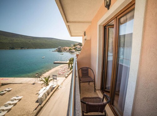 Fiammanti Hotel Montenegro-Triple Room with Balcony and Sea View 3
