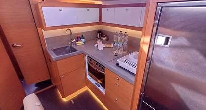 Sun-Kissed Sailing Adventure in the Saronic Islands