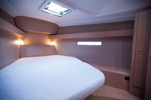 2 bedrooms, in-room safe