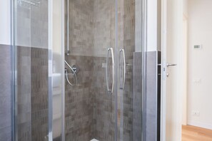 Shower, bidet - Attic Romance with Balcony (Verona)