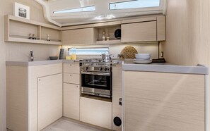 Private kitchen - Sun-Kissed Sailing Adventure in the Dodecanese Islands (Kos)