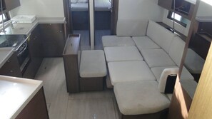 Interior - Sun-Kissed Sailing Adventure in Islas Sarónicas (Alimos)