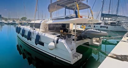 Sun-Kissed Sailing Adventure in Islas Cícladas, Mykonos