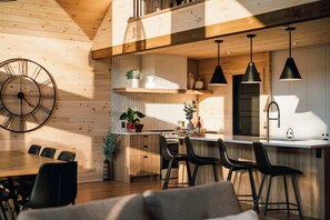 Dining - Chalet Le Solem, Golf et Spa ! (Mont-Blanc)