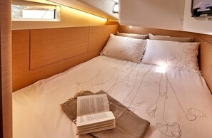 2 bedrooms, in-room safe - Sun-Kissed Sailing Adventure in the Ionian Islands, Lefkada (Lefkada)