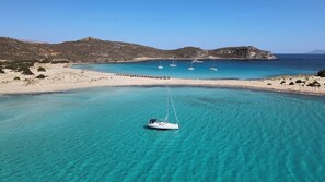 Beach - Sun-Kissed Sailing Adventure in Islas Sarónicas (Alimos)