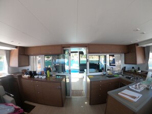 Private kitchen - Sun-Kissed Sailing Adventure in the Ionian Islands (Kontokali)