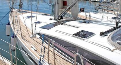 Sun-Kissed Sailing Adventure in the Saronic Islands