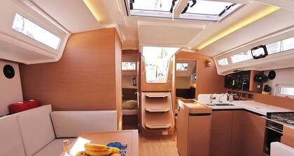 Sun-Kissed Sailing Adventure in the Saronic Islands