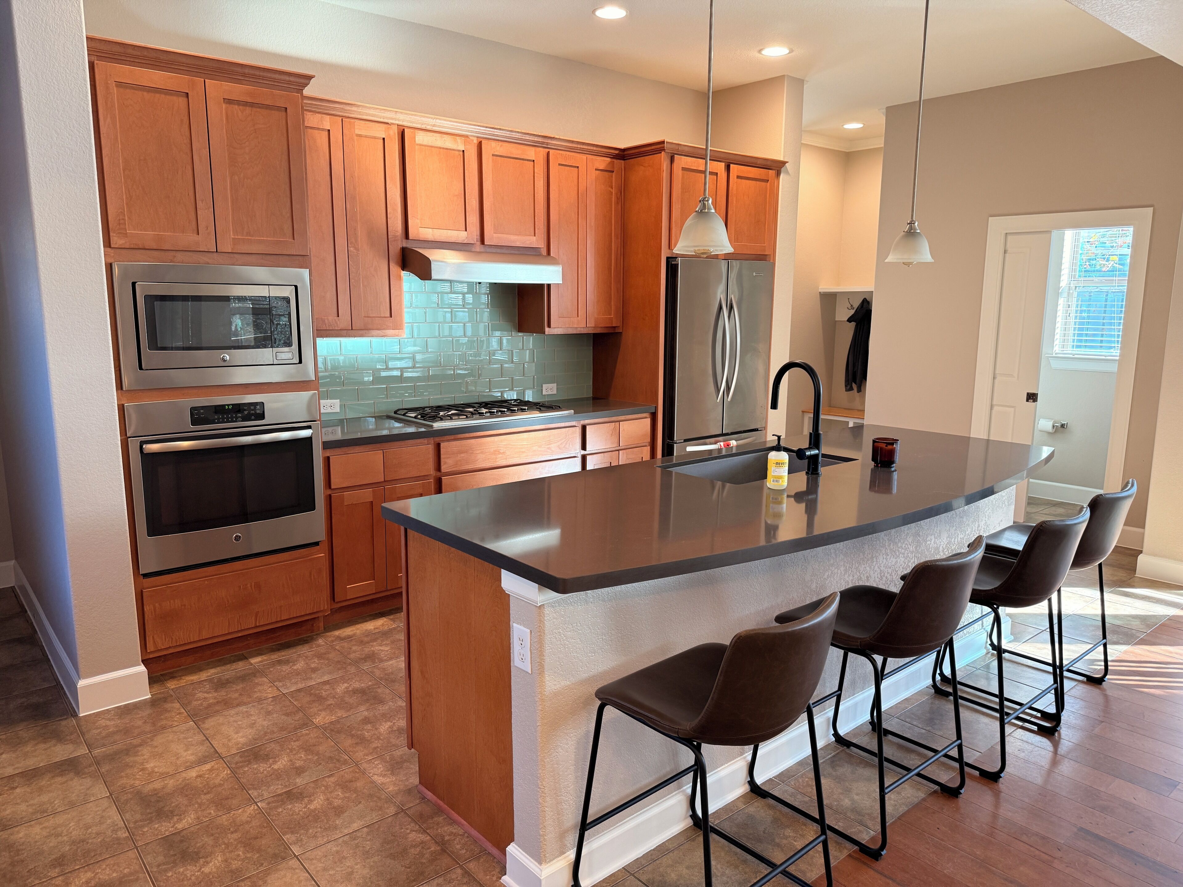 Microwave, oven, stovetop, dishwasher