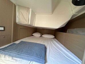 2 bedrooms - Sun-Kissed Sailing Adventure in the Ionian Islands, Lefkada (Lefkada)