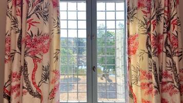 Double Room, Lagoon View | Interior