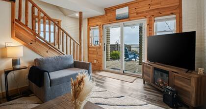 Twilight Tides: beach access, hot tub, and family memories to be made!