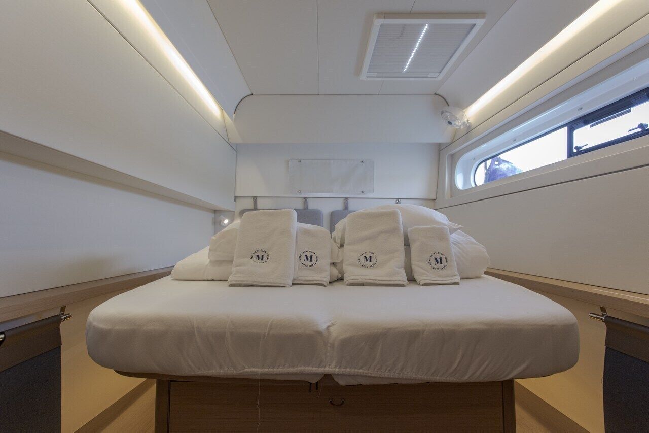 6 bedrooms, in-room safe