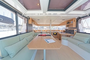 Dining - Sun-Kissed Sailing Adventure in Islas Sarónicas (Alimos)