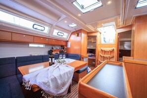 Dining - Sun-Kissed Sailing Adventure in Islas Sarónicas (Alimos)