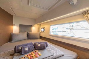 4 bedrooms - Sun-Kissed Sailing Adventure in the Stunning Islas Cícladas (Paros)