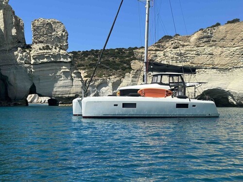 Sun-Kissed Sailing Adventure in the Stunning Islas Cícladas
