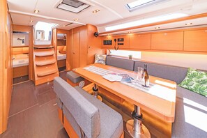 4 Schlafzimmer, BĂŒgeleisen/BĂŒgelbrett