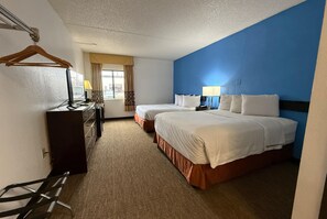 Room - Woodland Inn & Suites Extended Stay-Deluxe 2 Queen Bed NS (Wichita)