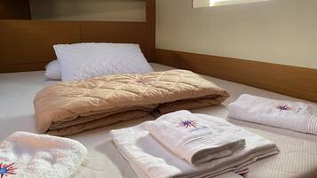 2 chambres, coffres-forts dans les chambres
