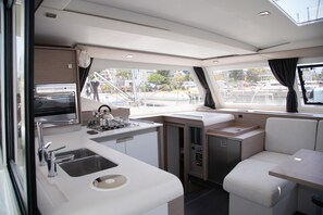 Fridge, microwave, oven, coffee/tea maker