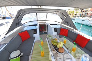 Outdoor dining - Sun-Kissed Sailing Adventure in the Dodecanese Islands (Kos)