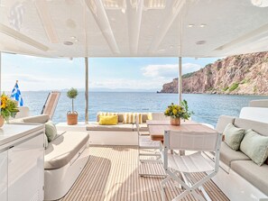 Interior - Sun-Kissed Sailing Adventure in Islas Sarónicas (Alimos)