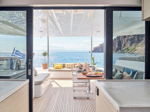 Sun-Kissed Sailing Adventure in Islas Sarónicas