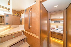6 chambres, coffres-forts dans les chambres