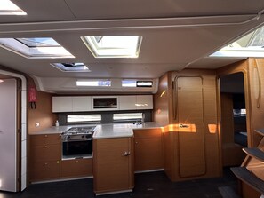 Private kitchen - Sun-Kissed Sailing Adventure in the Dodecanese Islands (Kos)