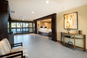Lobby - 2BR King Suite w/ Full Kitchen | Fire Pit + Pool (Scottsdale)