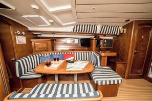 Dining - Sun-Kissed Sailing Adventure in Islas Sarónicas (Alimos)