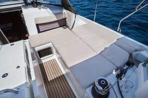 Property grounds - Sun-Kissed Sailing Adventure in Islas Sarónicas (Alimos)
