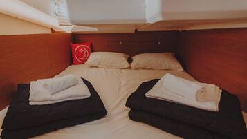 3 chambres, coffres-forts dans les chambres