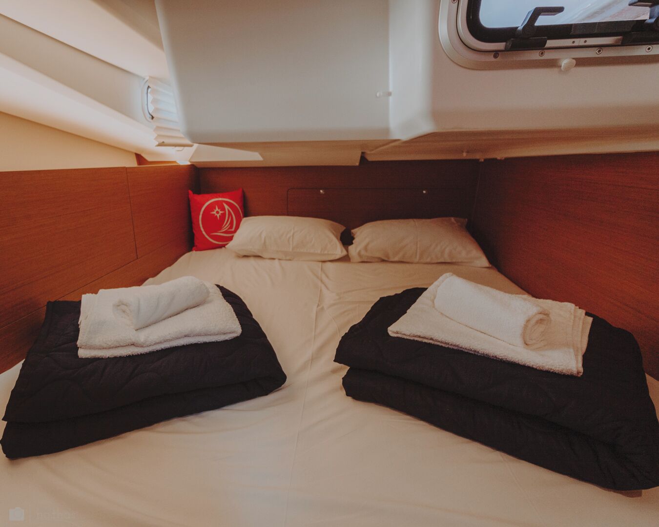 3 chambres, coffres-forts dans les chambres