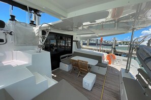 Outdoor dining - Sun-Kissed Sailing Adventure in the Saronic Islands (Elliniko)