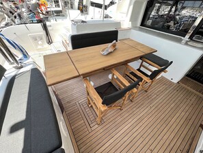 Outdoor dining - Sun-Kissed Sailing Adventure in Islas Sarónicas (Alimos)