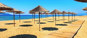 Sun-Kissed Sailing Adventure in Egeo Norte - Islas Griegas