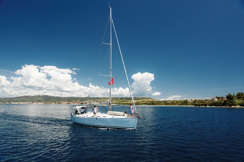 Sun-Kissed Sailing: A Luxurious Beach Experience in Nikiti, Macedonia