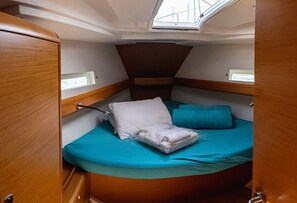 2 bedrooms - Sun-Kissed Sailing Adventure in the Ionian Islands, Lefkada (Lefkada)