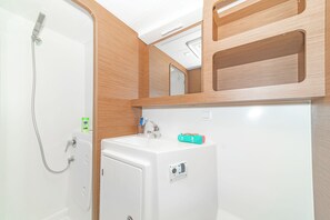 Shower - Sun-Kissed Sailing Adventure in the Ionian Islands, Lefkada (Lefkada)