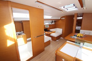 Shower - Sun-Kissed Sailing Adventure in the Saronic Islands (Laurium)