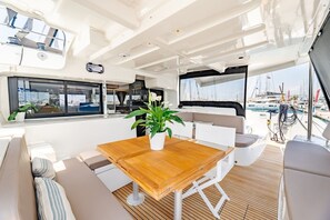 Dining - Sun-Kissed Sailing Adventure in Islas Sarónicas (Alimos)