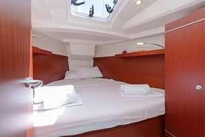 2 bedrooms, in-room safe - Sun-Kissed Sailing Adventure in the Ionian Islands, Lefkada (Lefkada)