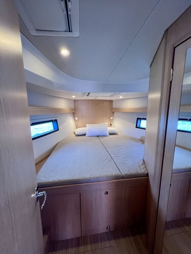 Sonnenverwöhntes Segelabenteuer in Pylos, Peloponeso