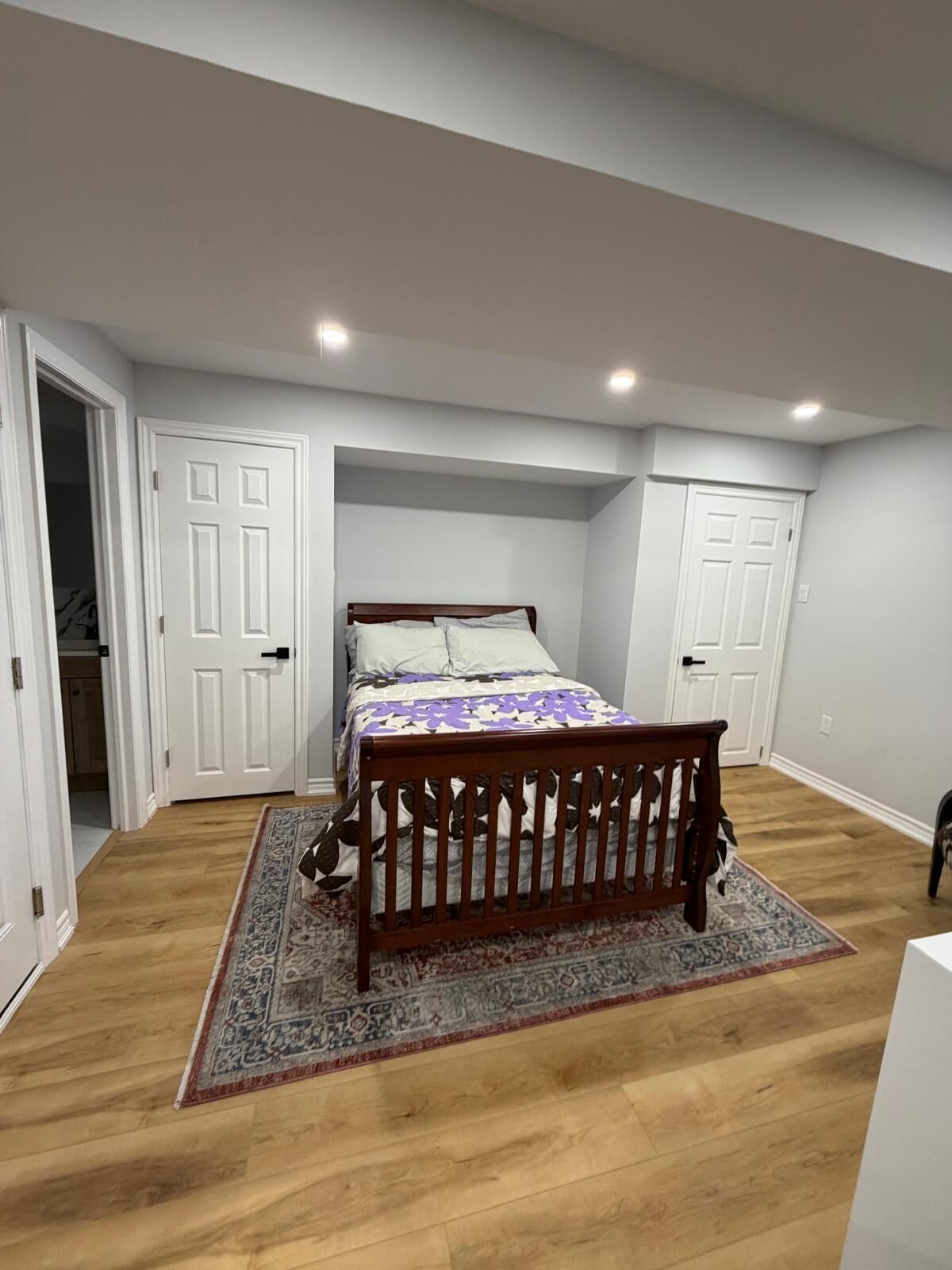 1 bedroom, iron/ironing board, Internet, bed sheets