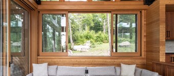 3 bed 3 bath cottage on Walkers Point, Lake Muskoka