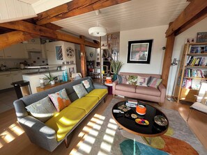 Living room - Stylish Loft - Amazing Views (Geneva)