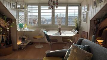 Apartment, 1 Bedroom | Living room